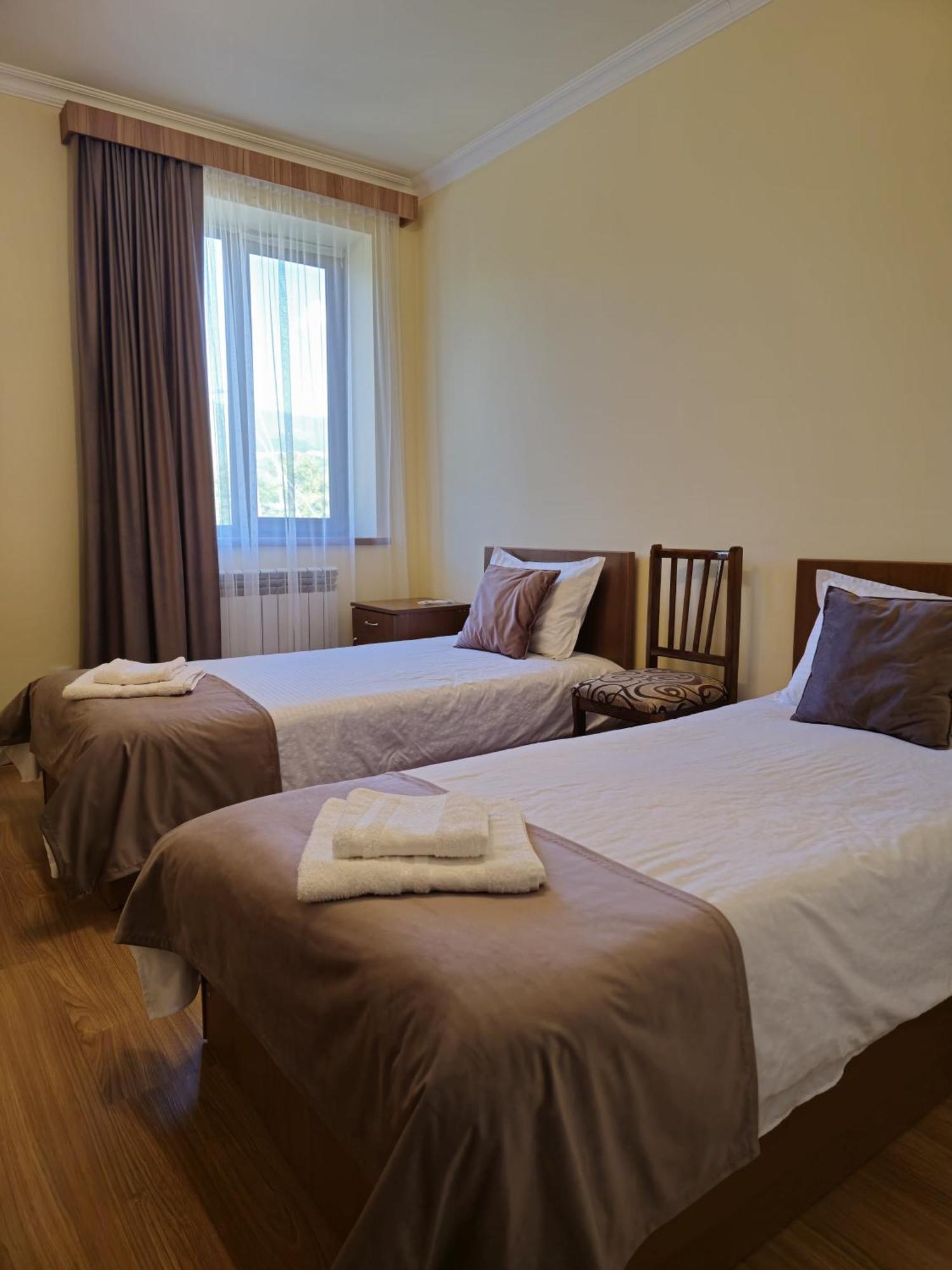 Hotel Zartonq à Tatev Extérieur photo