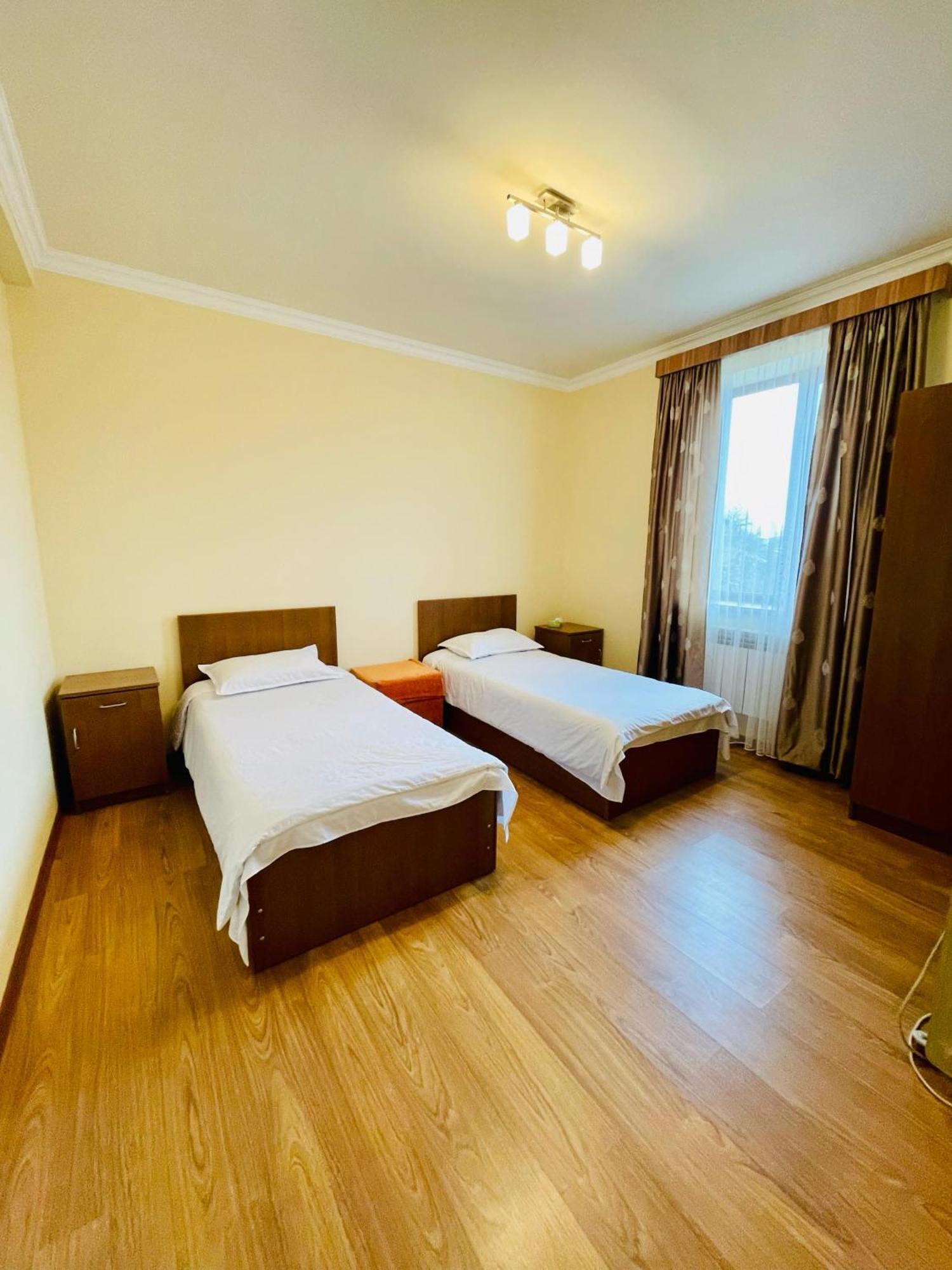 Hotel Zartonq à Tatev Chambre photo